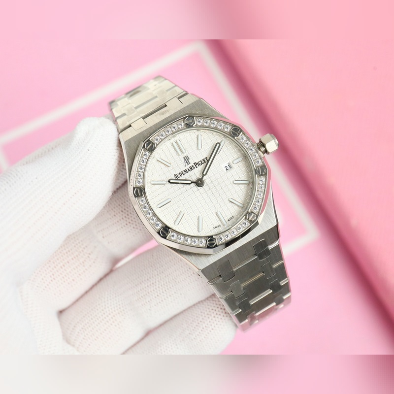 女款_愛彼 AP-皇家橡樹系列 錶盤飾以Lady Tapisserie格紋裝飾，呈現(xiàn)出