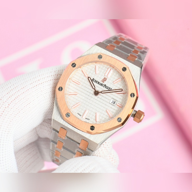 女款_愛彼 AP-皇家橡樹系列 錶盤飾以Lady Tapisserie格紋裝飾，呈現出