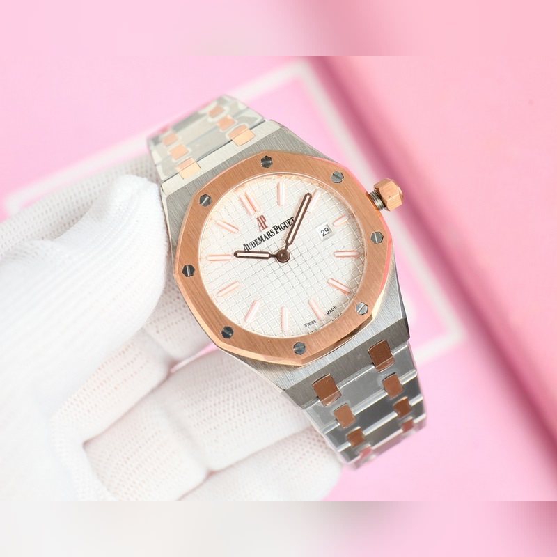 女款_愛彼 AP-皇家橡樹系列 錶盤飾以Lady Tapisserie格紋裝飾，呈現出