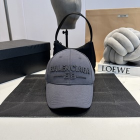 Balenclaga巴黎世家新款棒球帽現(xiàn)貨秒發(fā) 簡約時尚超級無敵好看的帽子！情