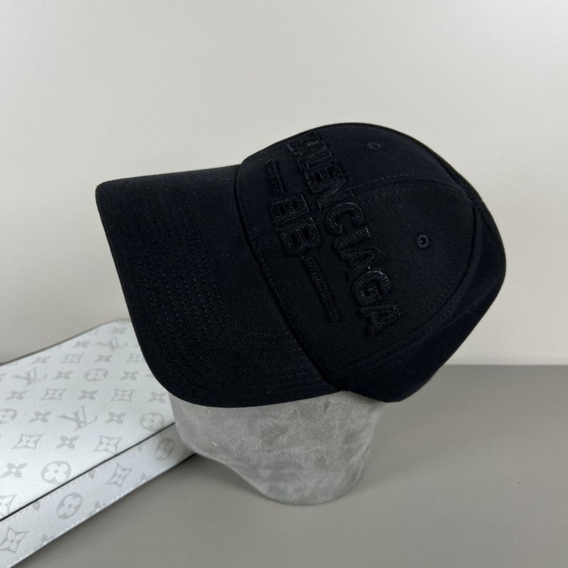 BALENCIAGA巴黎世家新款logo棒球帽，很酷的色系，男女佩戴都有不同st