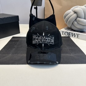 Balenclaga巴黎世家新款棒球帽現(xiàn)貨秒發(fā) 簡約時尚超級無敵好看的帽子！情