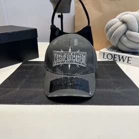 Balenclaga巴黎世家新款棒球帽現(xiàn)貨秒發(fā) 簡約時尚超級無敵好看的帽子！情