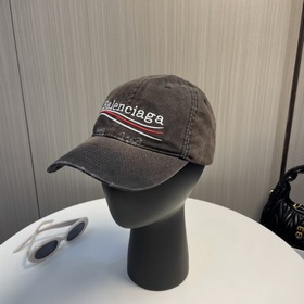 BALENCIAGA巴黎世家新款洗水煙灰色帽檐字母logo棒球帽，很酷的色系，男