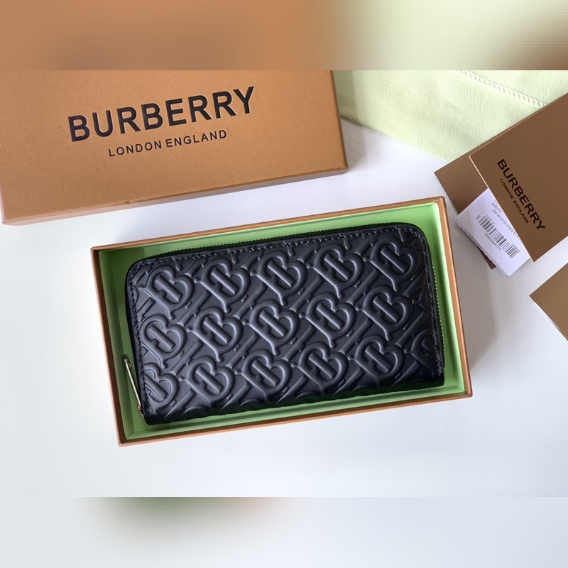 TB壓花皮革拉鍊包 【B 家】原單品質 ～～ 采用進口粒面小牛皮壓花， 專櫃品質