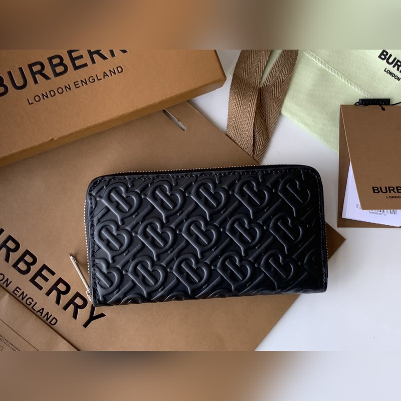 TB壓花皮革拉鍊包 【B 家】原單品質 ～～ 采用進口粒面小牛皮壓花， 專櫃品質