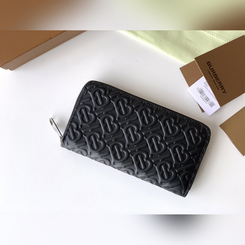 TB壓花皮革拉鍊包 【B 家】原單品質 ～～ 采用進口粒面小牛皮壓花， 專櫃品質