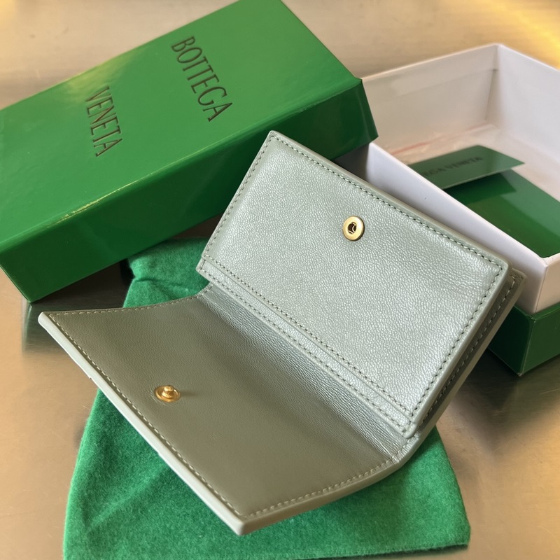 #Bv 新款大格編織名片夾  679849 這款大編織真的好簡約大氣，柔軟牛皮制