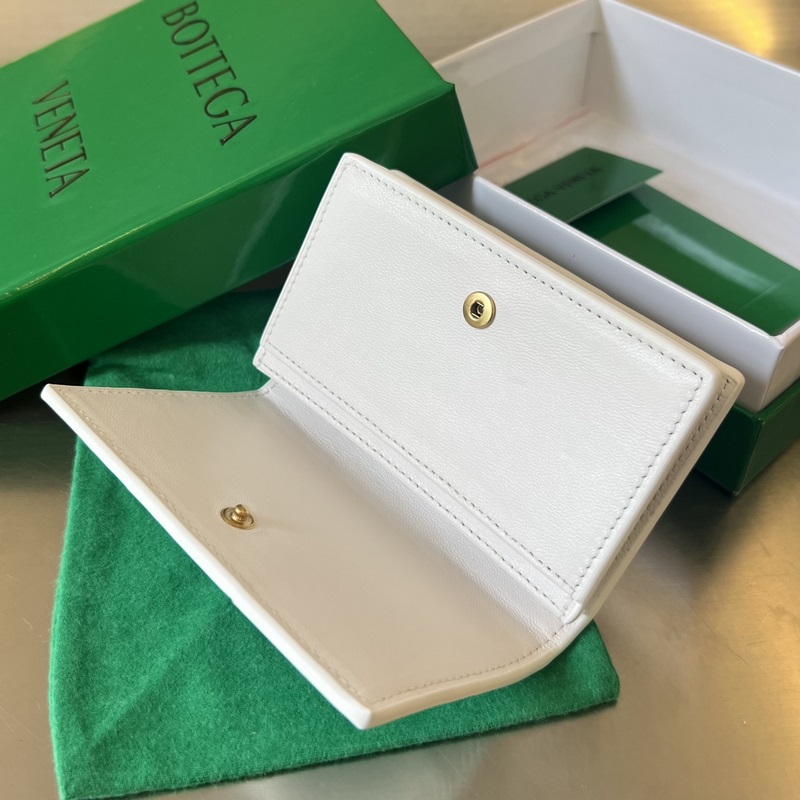 #Bv 新款大格編織名片夾。651396 這款大編織真的好簡約大氣，采用進口小羊