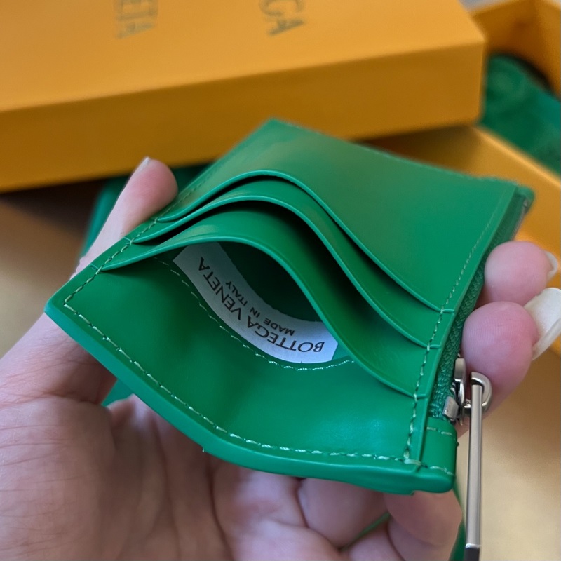 #BV 新款大編格卡包679843 簡簡單單精緻卡包 拉鍊設計可放零錢或者硬幣