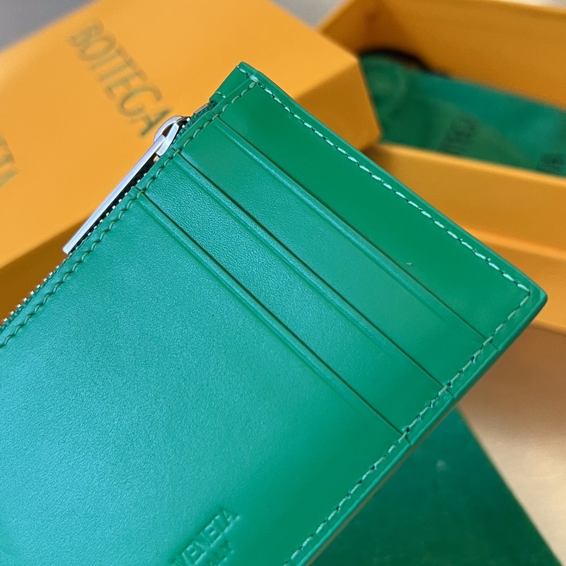 #BV 新款大編格卡包679843 簡簡單單精緻卡包 拉鍊設計可放零錢或者硬幣