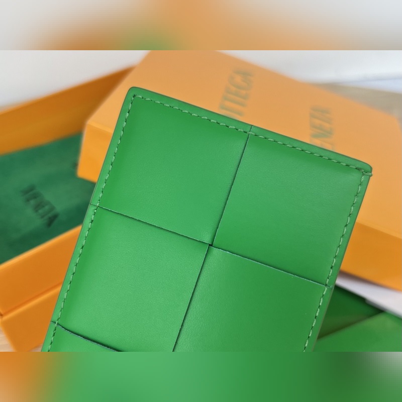 #BV 新款大編格卡包 649597簡簡單單隻放卡的包 沒有任何拉鍊搭扣等裝飾