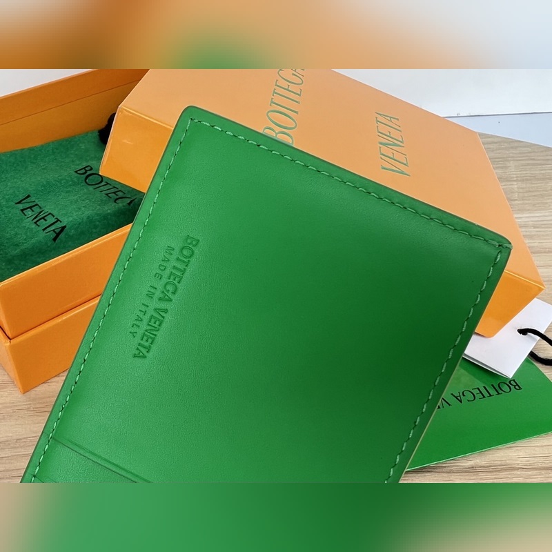 #BV 新款大編格卡包 649597簡簡單單隻放卡的包 沒有任何拉鍊搭扣等裝飾