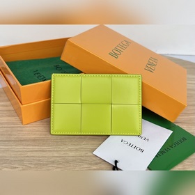 #BV 新款大編格卡包 649597簡簡單單隻放卡的包 沒有任何拉鍊搭扣等裝飾