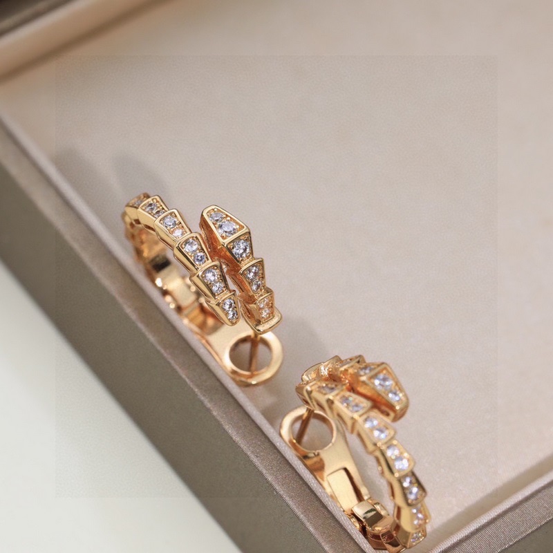 【代購級別】Bvlgari 寶格麗 Serpenti蛇系列 滿鑽蛇 耳釘 精選德