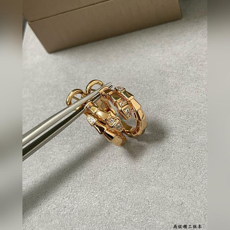 寶格麗高級精工版頭尾鑽細蛇耳拍玫瑰金白金黃金現貨 真香系列... 實物簡單大方