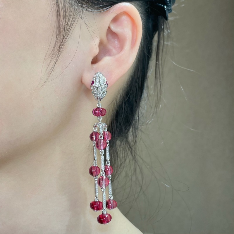 衆(zhòng)網(wǎng)紅佩戴，寶格麗多多蛇流蘇耳環(huán) 衆(zhòng)明星愛戴 打造 時(shí)尚高級(jí)精品 寶格麗奢侈品蛇