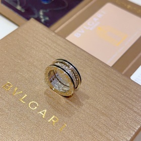 寶格麗戒指V金材質 帶logo。BVLGARI寶格麗 DIVAS‘ DREAM