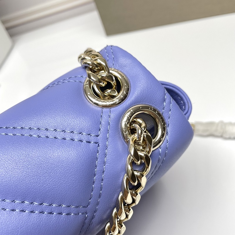 BVLGARI serpenti Cabochon 系列  優(yōu)雅進口牛皮 柔滑