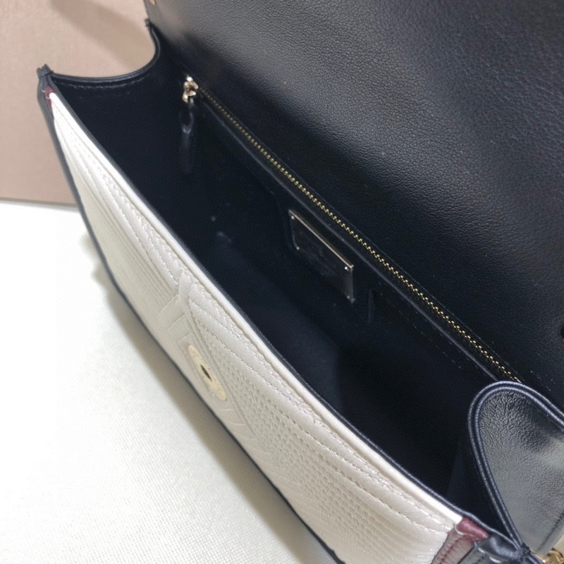 2018專櫃新型蛇頭包 蛇形繡線限定款 寶格麗 Bvlgari Serpenti