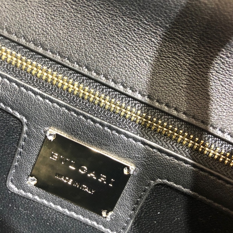 2018專櫃新型蛇頭包 蛇形繡線限定款 寶格麗 Bvlgari Serpenti