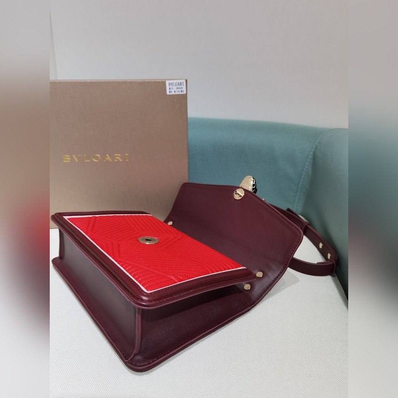 2018專櫃新型蛇頭包 蛇形繡線限定款 寶格麗 Bvlgari Serpenti