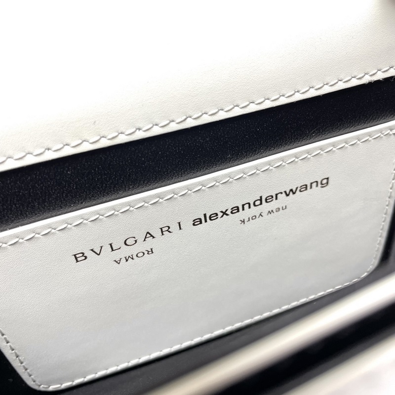 Alexander Wang與Bvlgari寶格麗 合作推出#WangxBvlg