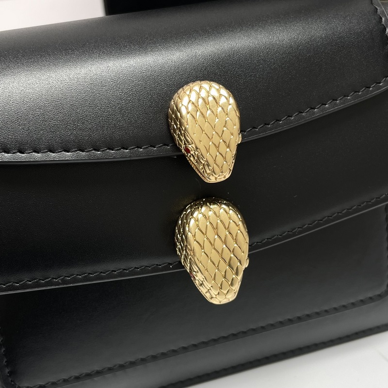 Alexander Wang與Bvlgari寶格麗 合作推出#WangxBvlg