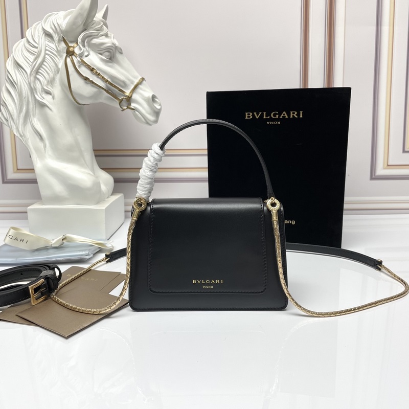 Alexander Wang與Bvlgari寶格麗 合作推出#WangxBvlg