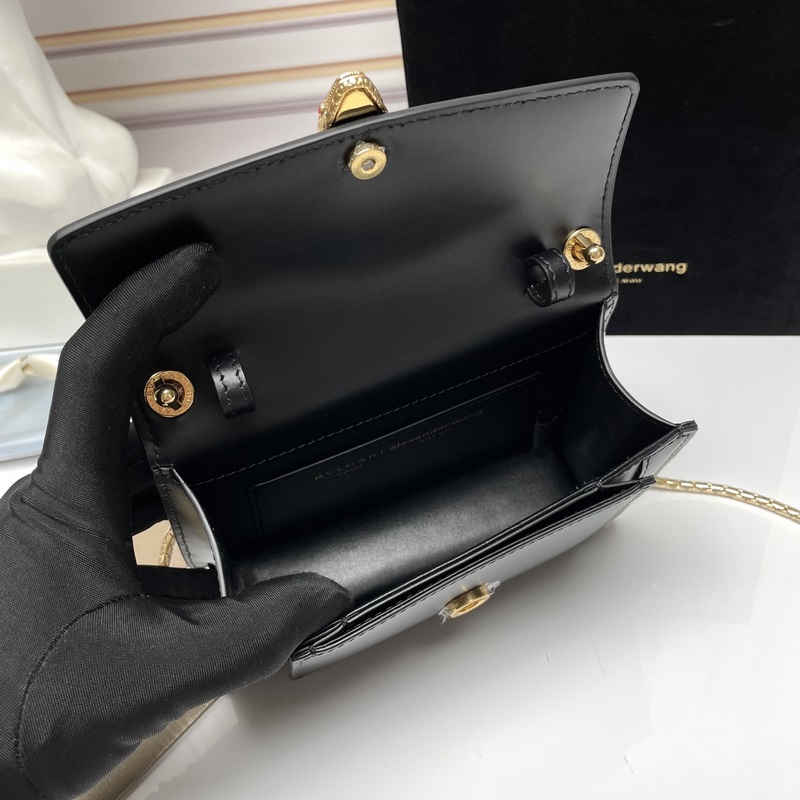 Alexander Wang與Bvlgari寶格麗 合作推出#WangxBvlg