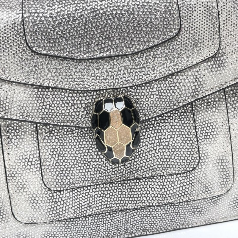 BVLGARI2019年早春限量新款-水蛇皮款都出貨啦 銀白色超級好看，銀白色的