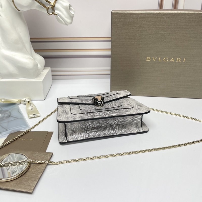 BVLGARI2019年早春限量新款-水蛇皮款都出貨啦 銀白色超級好看，銀白色的