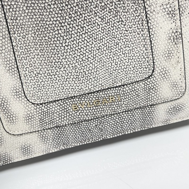 BVLGARI2019年早春限量新款-水蛇皮款都出貨啦 銀白色超級好看，銀白色的