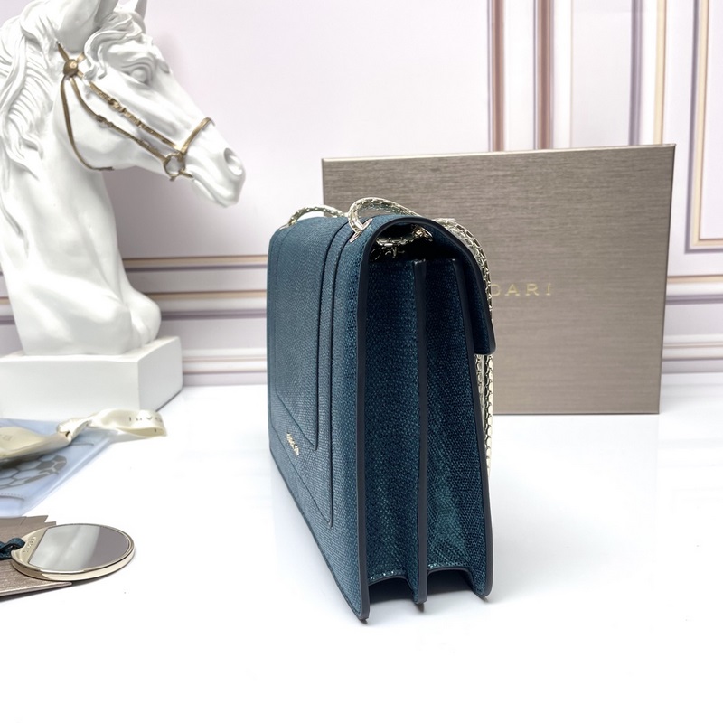 Bvlgari 2019年最新限量款-水蛇皮蛇頭包包首發上市 這款皮的質感非常的