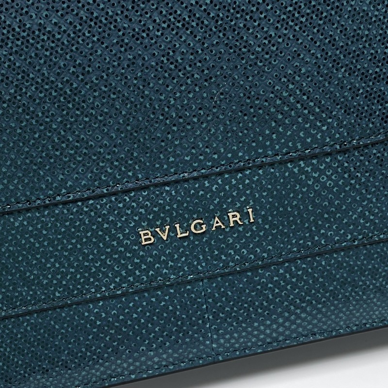 Bvlgari 2019年最新限量款-水蛇皮蛇頭包包首發上市 這款皮的質感非常的