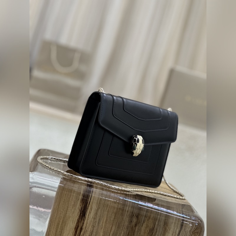 【原廠皮】 質(zhì)量升級(jí)。琺瑯孔雀石對(duì)版蛇眼。【Bvlgari 】寶格麗專櫃經(jīng)典熱賣