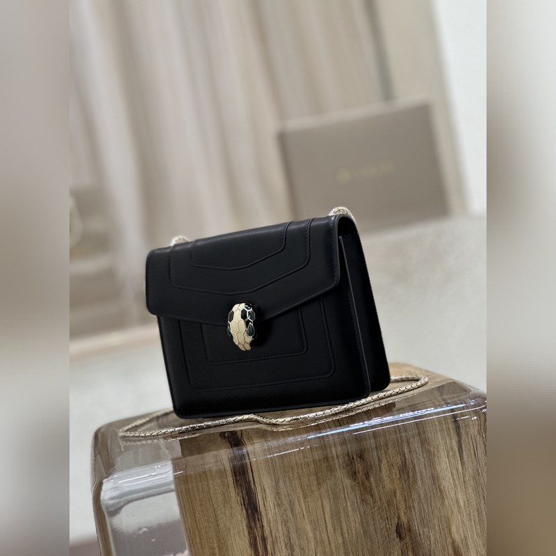 【原廠皮】 質(zhì)量升級(jí)。琺瑯孔雀石對(duì)版蛇眼。【Bvlgari 】寶格麗專櫃經(jīng)典熱賣