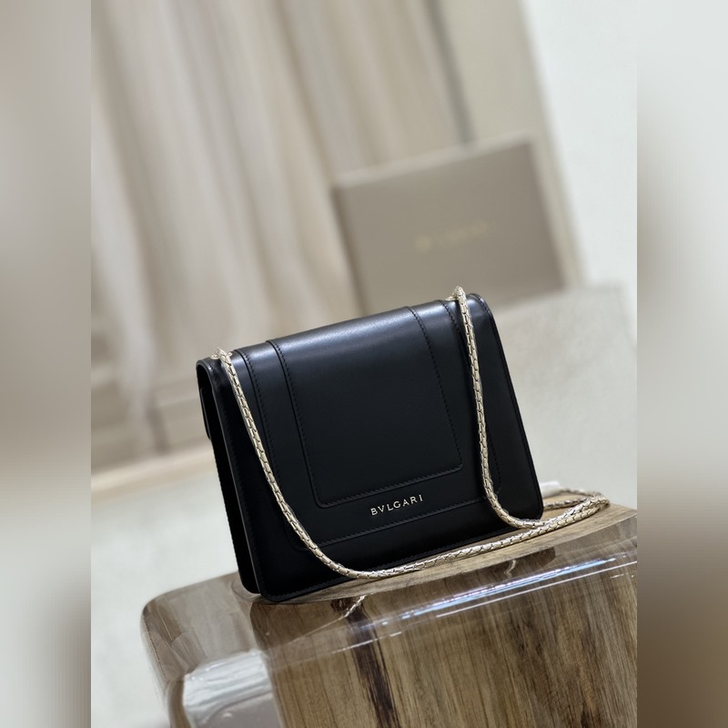 【原廠皮】 質(zhì)量升級(jí)。琺瑯孔雀石對(duì)版蛇眼。【Bvlgari 】寶格麗專櫃經(jīng)典熱賣