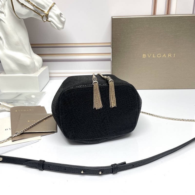 【Bvlgari】寶格麗專櫃新款限量水桶包 蛇皮款，B287614，采用進口蛇皮