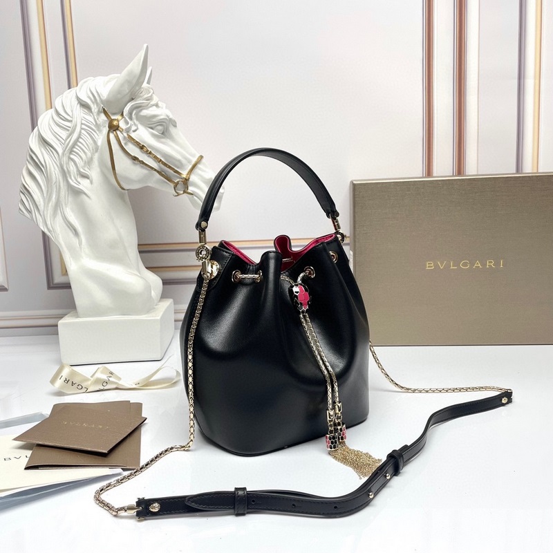 【Bvlgari】寶格麗專櫃新款限量水桶包 牛皮款，B287614，采用進口蛇皮