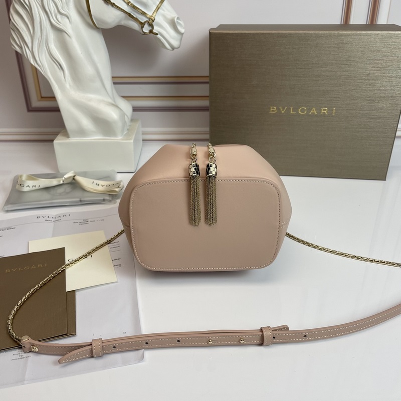 【Bvlgari】寶格麗專櫃新款限量水桶包 牛皮款，B287614，采用進口蛇皮