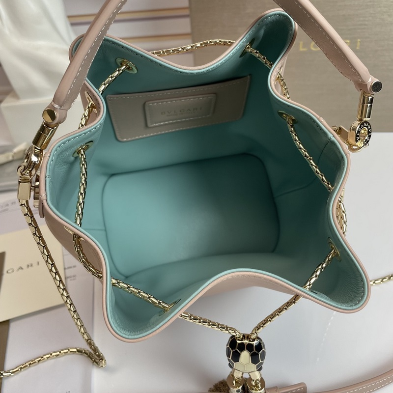 【Bvlgari】寶格麗專櫃新款限量水桶包 牛皮款，B287614，采用進口蛇皮