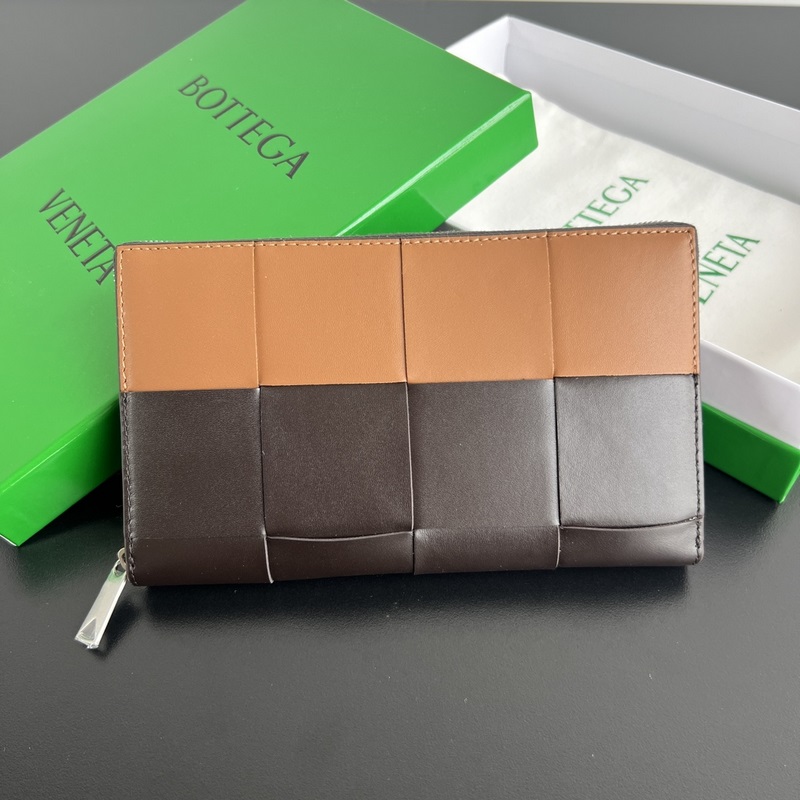 #Bv 男士大編格錢包 649607 經典編織牛皮制成 柔軟舒適 有質感 內部細