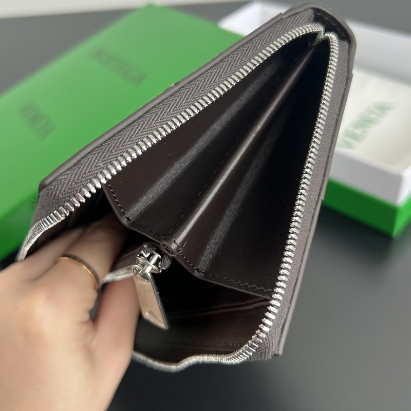 #Bv 男士大編格錢包 649607 經典編織牛皮制成 柔軟舒適 有質感 內部細