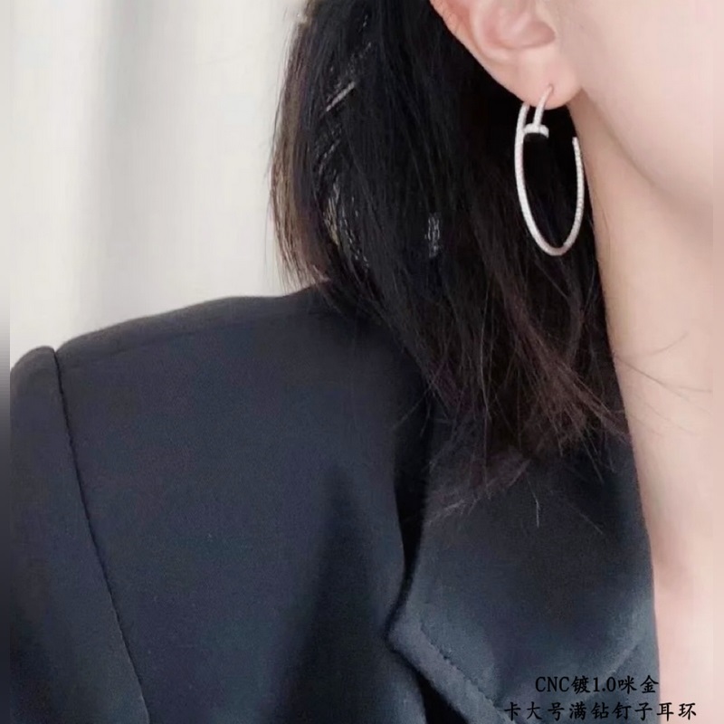 V金材質(zhì)  卡地亞 CNC大號滿鑽釘子耳環(huán)，按照18K真金貨打造 微鑲工藝 打版