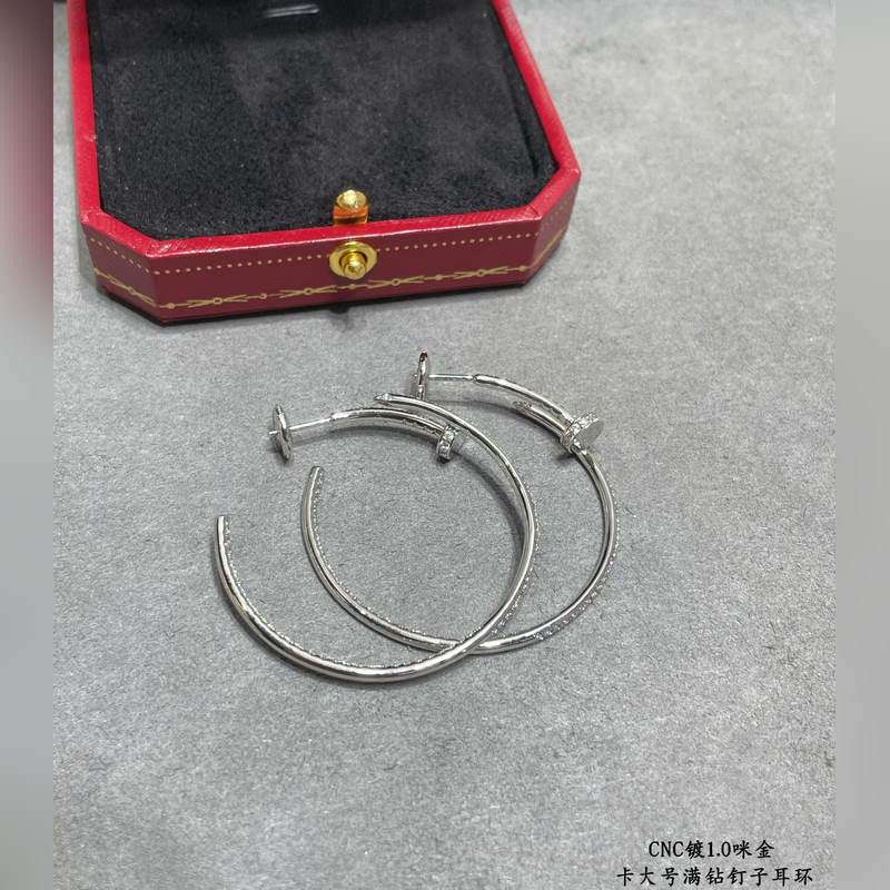 V金材質(zhì)  卡地亞 CNC大號滿鑽釘子耳環(huán)，按照18K真金貨打造 微鑲工藝 打版