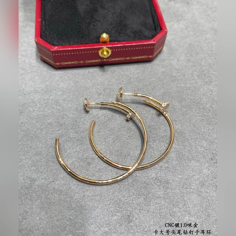 V金材質(zhì) 卡地亞 CNC大號(hào)頭尾鑽釘子耳環(huán) ，按照18K真金貨打造 微鑲工藝 打