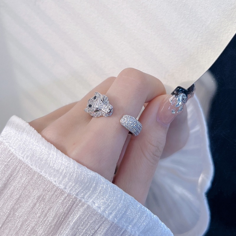 CNC版本  一比一精工版本 編碼戒指 配送全套卡地亞包裝 卡地亞經(jīng)典款滿