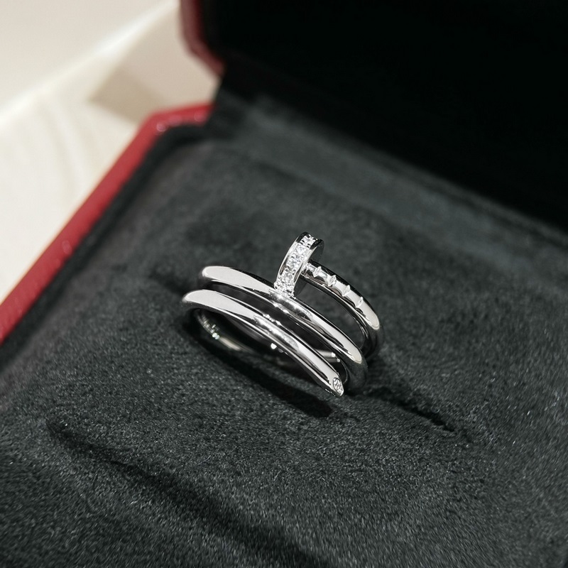 新品  一比一精工版本 配送全套卡地亞正品包裝 卡地亞Cartier三圈釘