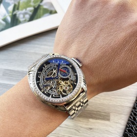 藍(lán)氣球系列 震撼上市【最新】：卡地亞 鏤空設(shè)計(jì)【類(lèi)型】：精品男士腕錶【錶帶